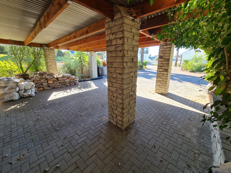 3 Bedroom Property for Sale in Marina Martinique Eastern Cape